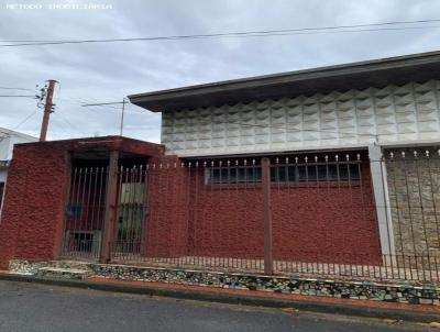 Casa para Venda, em Santo Andr, bairro VILA GUIOMAR, 4 dormitrios, 4 banheiros, 2 vagas